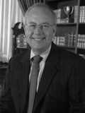 Kenneth W. Starr